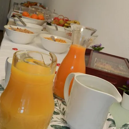 Ξενοδοχείο Bernina 3*