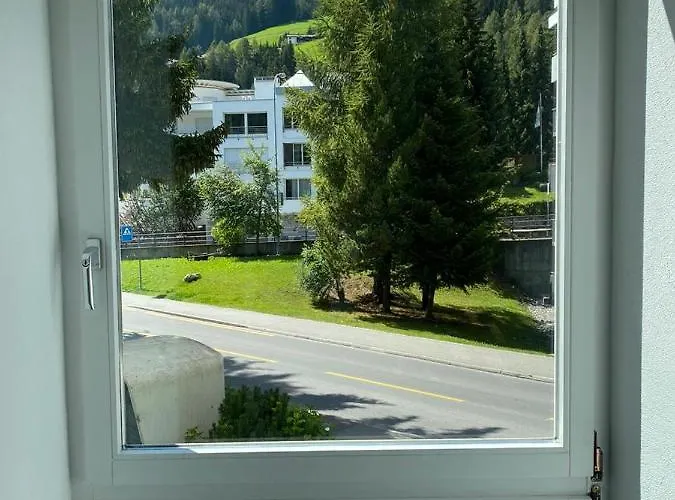 Bernina 3* Νταβός