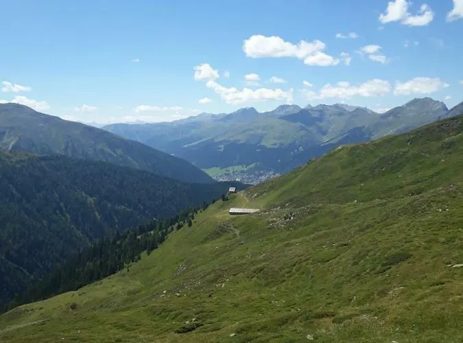 Bernina فندق دافوس